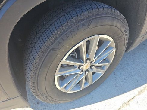 Used 2023 Chevrolet Traverse LT w/ LPO, Floor Liner Package image 5