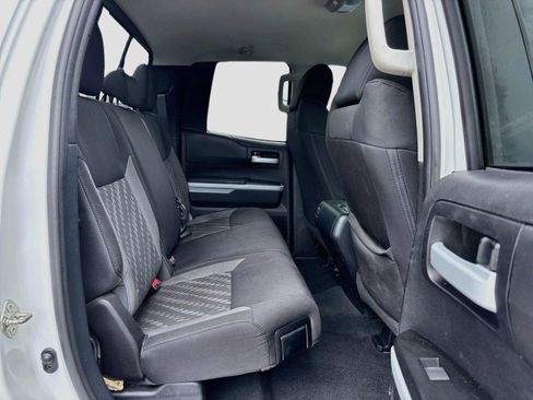Used 2020 Toyota Tundra SR5 w/ SR5 Upgrade Package RWD image 24
