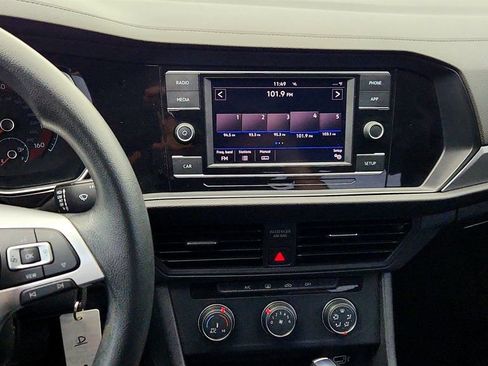Used 2019 Volkswagen Jetta S w/ Driver Assistance Package FWD image 17