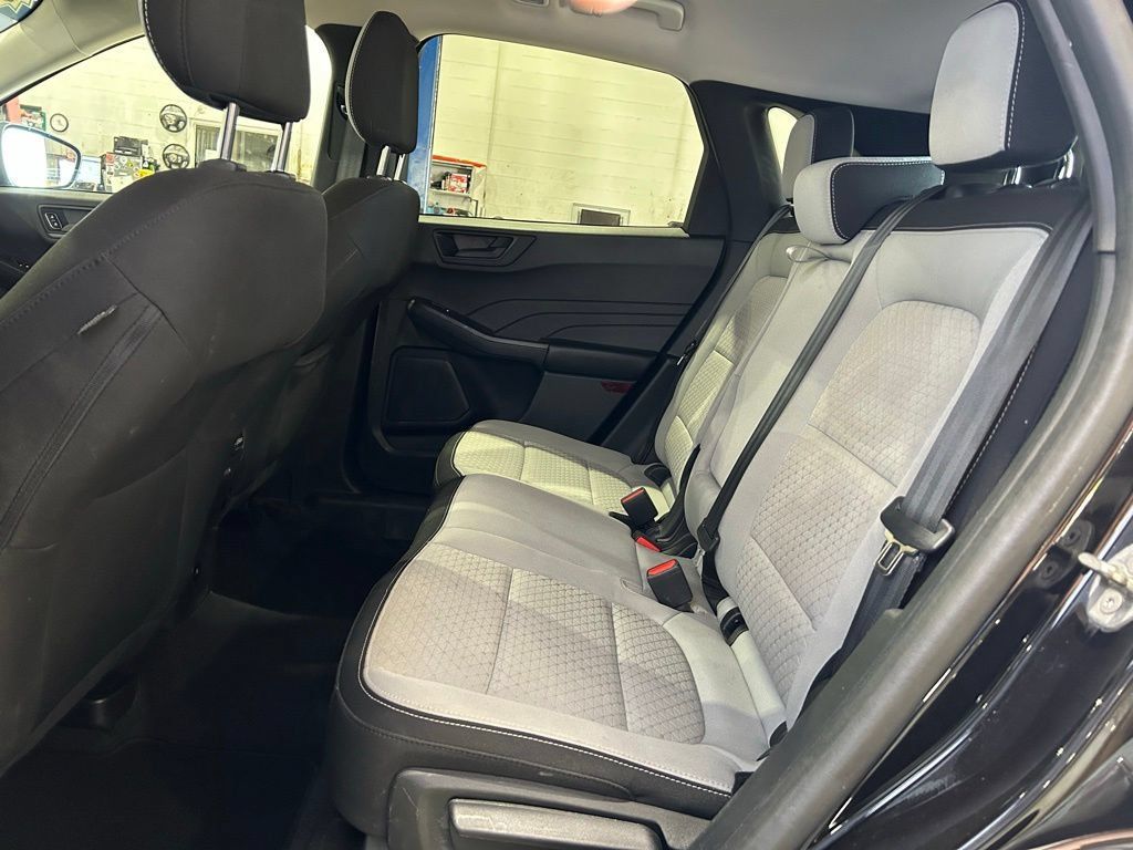 Used 2023 Ford Escape Active AWD/4WD image 34