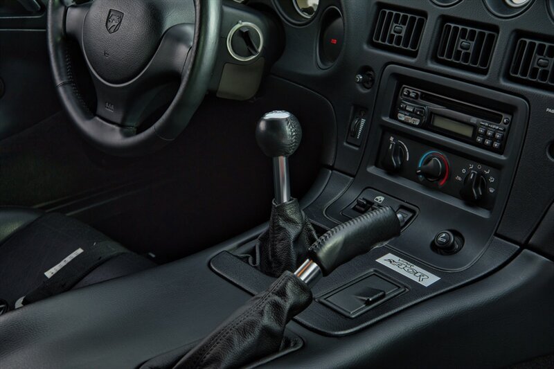 Used 2002 Dodge Viper GTS RWD image 38
