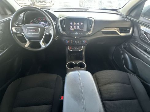 Used 2024 GMC Terrain SLE w/ Driver Convenience Package FWD image 24