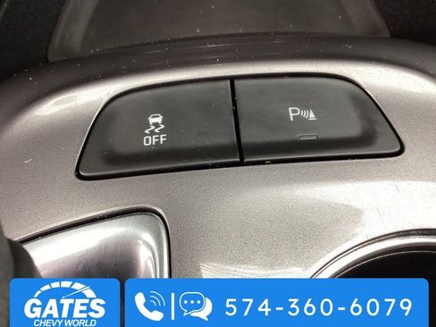 Used 2024 Chevrolet Malibu LT image 28