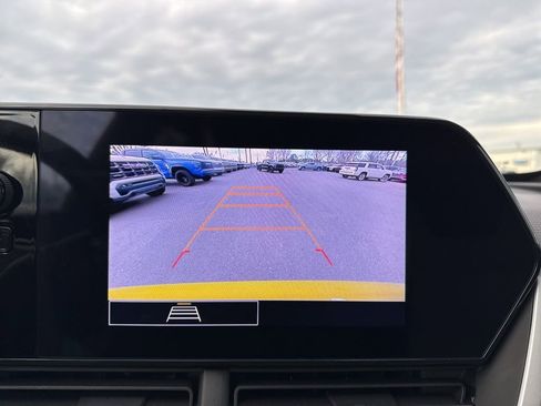 Used 2024 Chevrolet Trax RS w/ Driver Confidence Package image 18