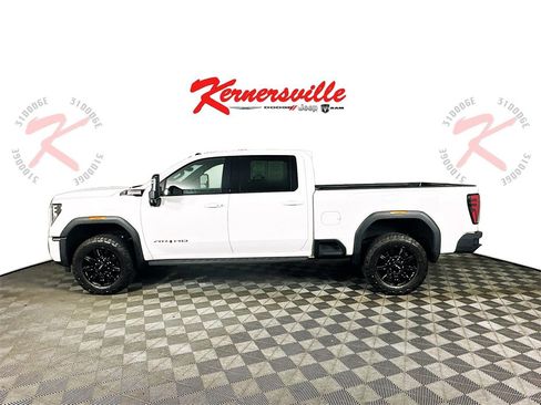 Used 2024 GMC Sierra 3500 AT4 w/ AT4 Premium Plus Package image 4