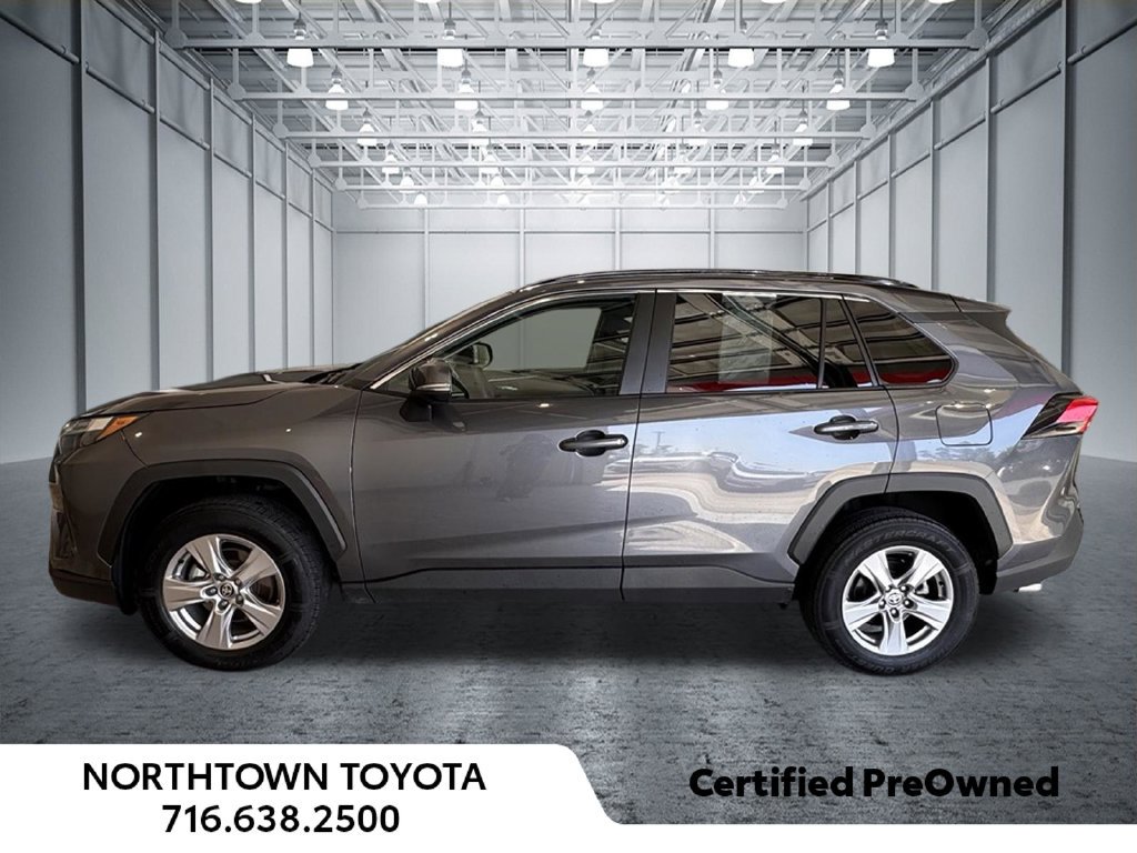 Used 2025 Toyota RAV4 XLE w/ Weather Package AWD/4WD image 3