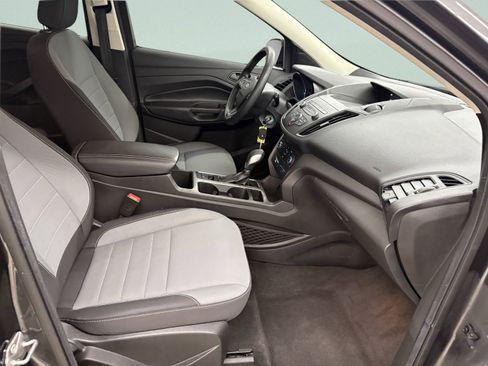Used 2019 Ford Escape S FWD image 21