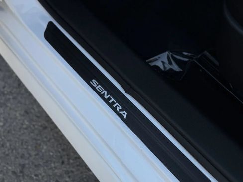 Used 2024 Nissan Sentra SR FWD image 39