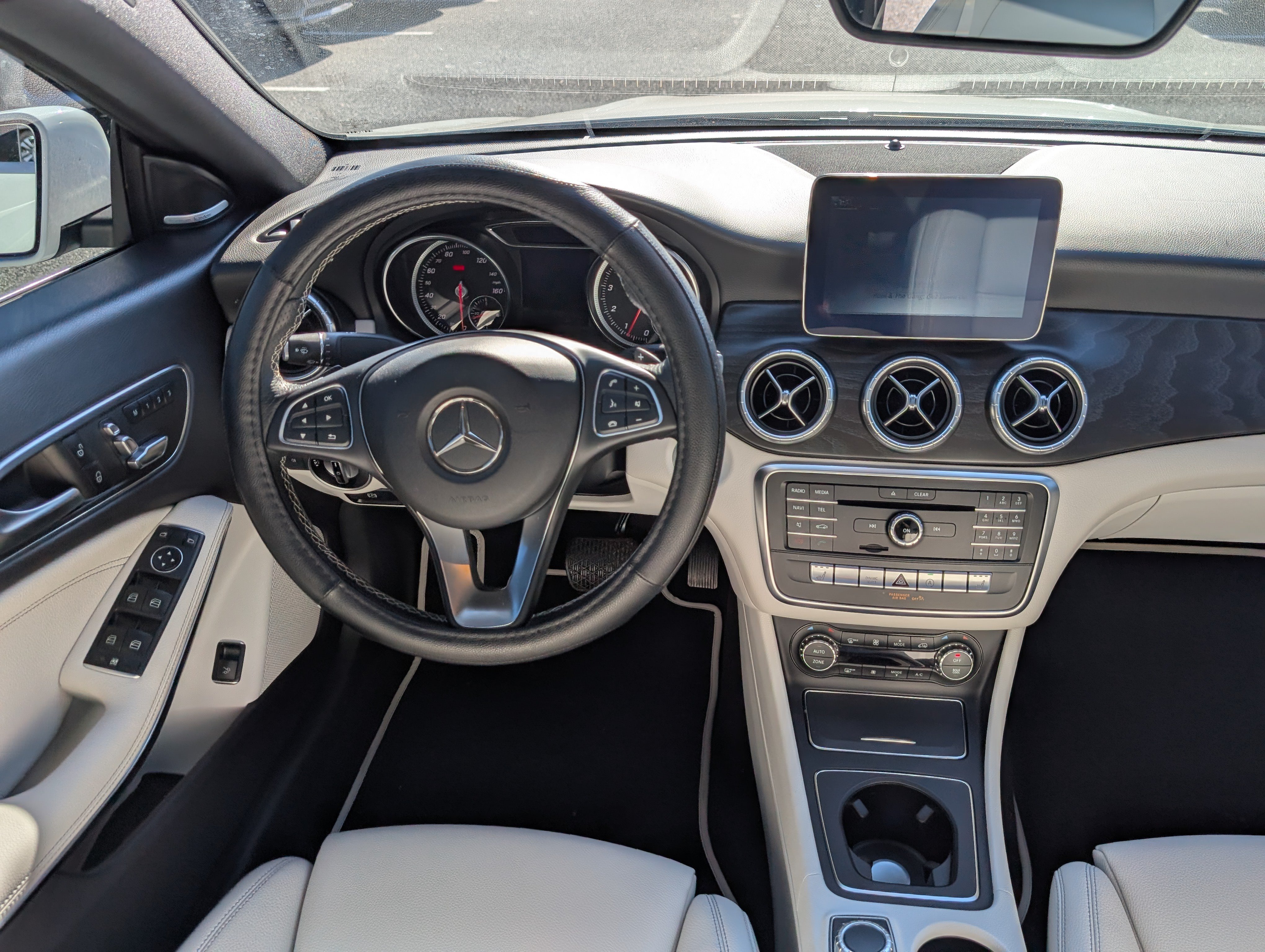Used 2018 Mercedes-Benz CLA 250 4MATIC image 15