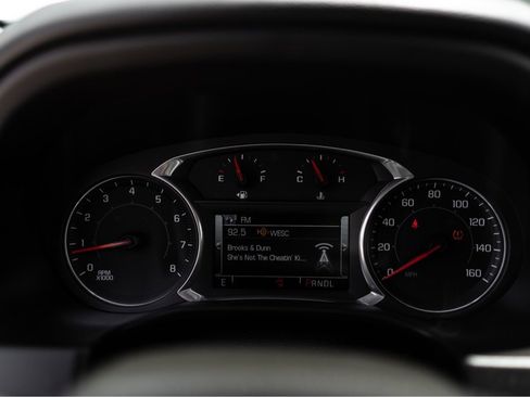 Used 2017 GMC Acadia SLE w/ Driver Alert Package I FWD image 18