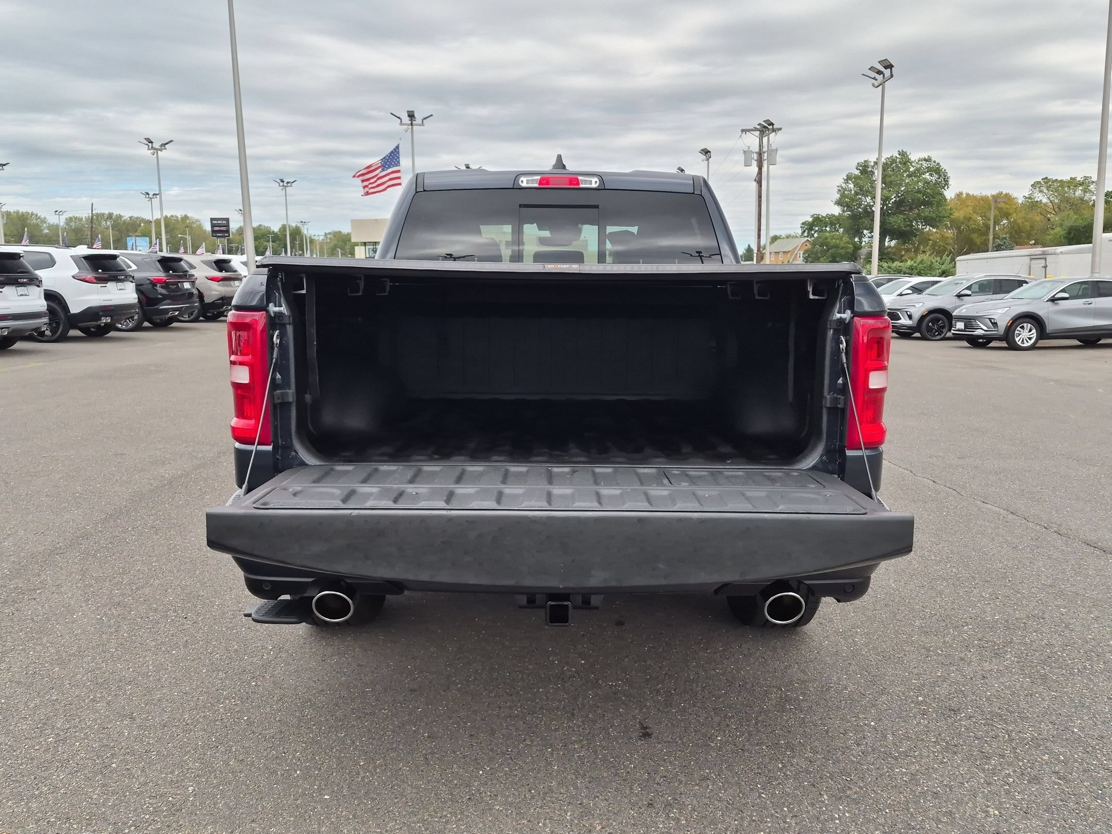 Used 2026 RAM 1500 Laramie AWD/4WD image 26