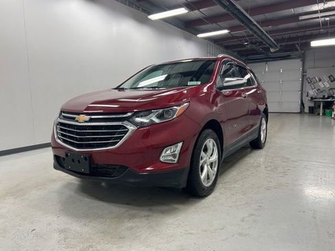 Used 2018 Chevrolet Equinox Premier image 1