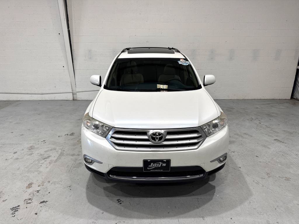Used 2013 Toyota Highlander Limited AWD/4WD image 10