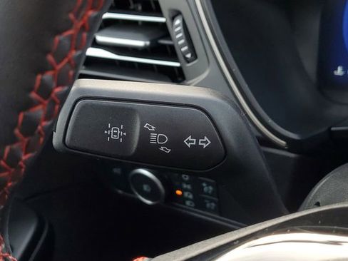 Certified 2022 Ford Escape SEL w/ SEL Stealth AWD Package image 18