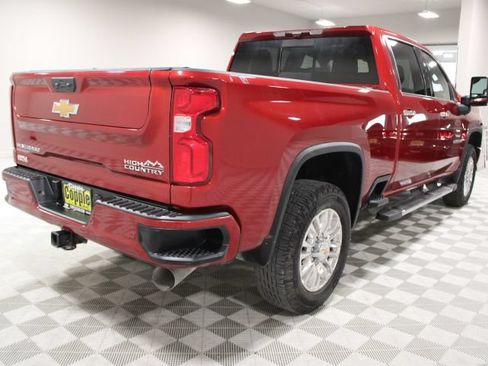 Used 2023 Chevrolet Silverado 2500 High Country AWD/4WD image 12