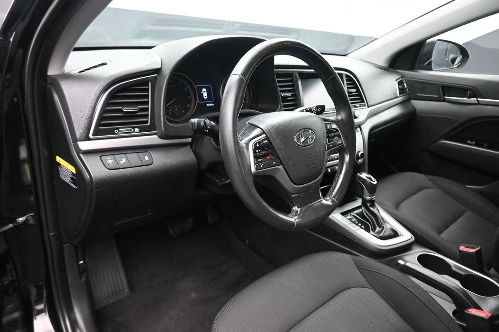 Used 2018 Hyundai Elantra Value Edition w/ Cargo Package FWD image 12