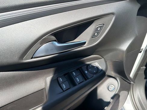 New 2026 Buick Envista Sport Touring FWD image 18