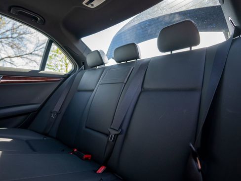 Used 2011 Mercedes-Benz C 300 4MATIC Sedan image 45