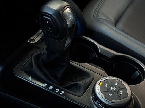 Used 2023 Ford Bronco Black Diamond image 23