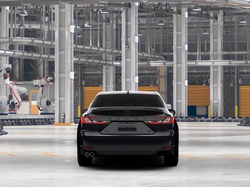 New 2026 Toyota Camry Hybrid FWD image 8