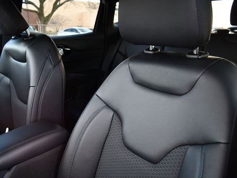 New 2026 Jeep Compass Latitude image 11