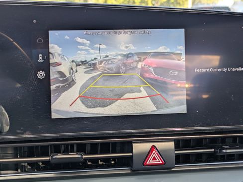 Used 2025 Hyundai Elantra Limited image 31