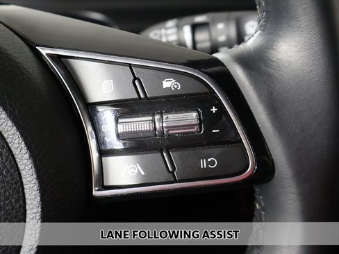 Used 2025 Kia Seltos S image 4