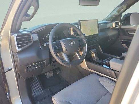 Used 2025 Toyota Tundra Limited image 18