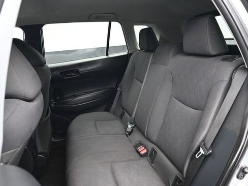 Used 2024 Toyota Corolla Cross LE FWD image 8