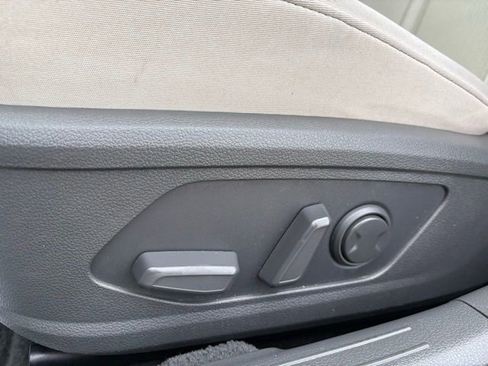 Used 2025 Hyundai Sonata SEL FWD image 29