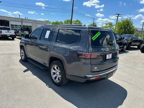 Used 2022 Jeep Wagoneer Series II AWD/4WD image 17