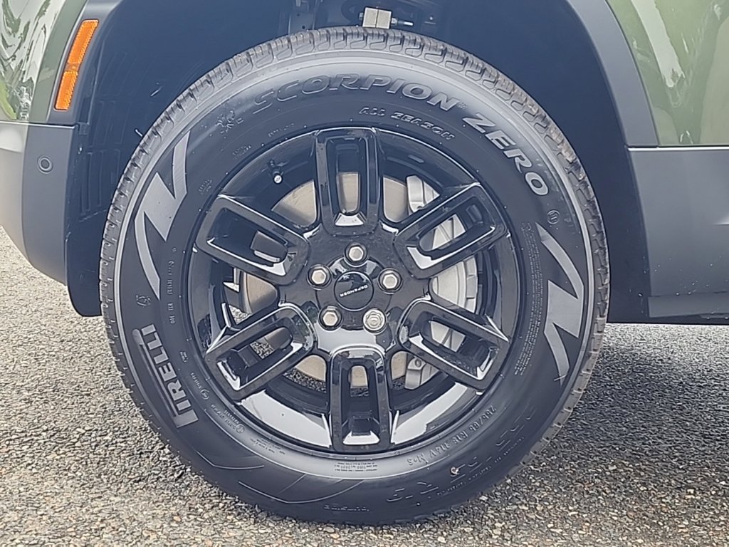 New 2026 Land Rover Defender 110 S AWD/4WD image 28