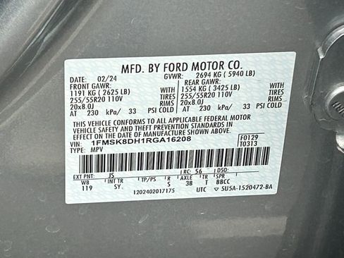 Used 2024 Ford Explorer XLT w/ Equipment Group 202A image 38