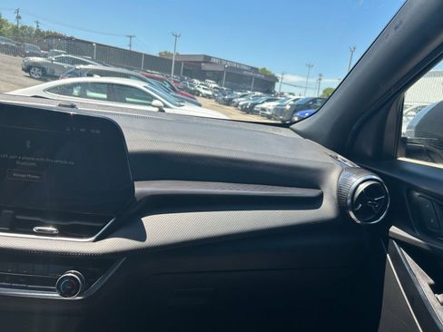 Used 2025 Chevrolet Equinox LT FWD image 30