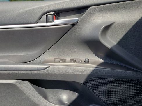 Used 2023 Toyota Camry SE w/ Convenience Package image 16