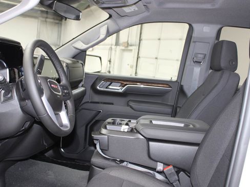 New 2026 GMC Sierra 1500 Elevation image 36