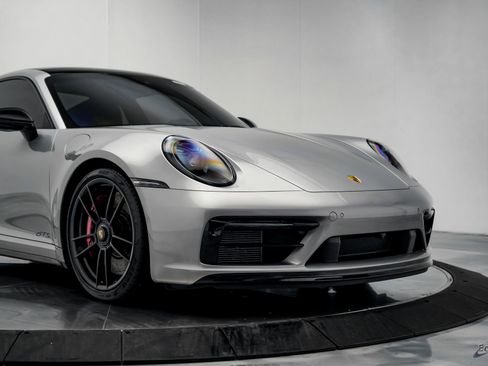 Used 2024 Porsche 911 Carrera 4 GTS AWD/4WD image 25