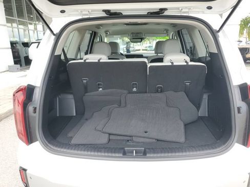 Certified 2024 Kia Telluride S FWD image 6
