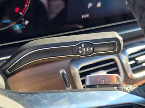 New 2026 Mercedes-Benz GLS 450 4MATIC image 17