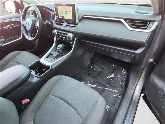 Used 2024 Toyota RAV4 XLE FWD image 21
