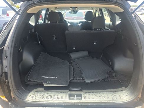 Used 2024 Hyundai Tucson SE FWD image 17