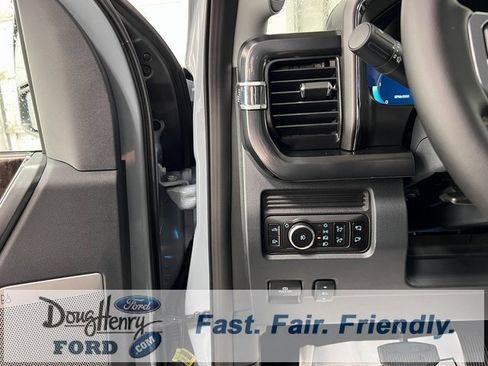 New 2026 Ford F250 Lariat w/ Black Appearance Package image 26