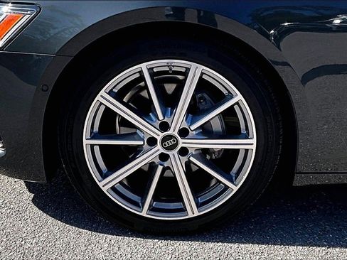 Used 2025 Audi A6 Premium Plus w/ Premium Plus Package image 13