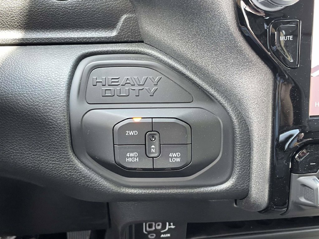 New 2026 RAM 2500 Tradesman AWD/4WD image 38