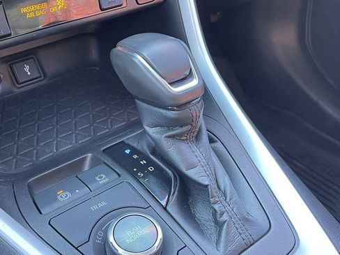 Used 2021 Toyota RAV4 XSE image 5