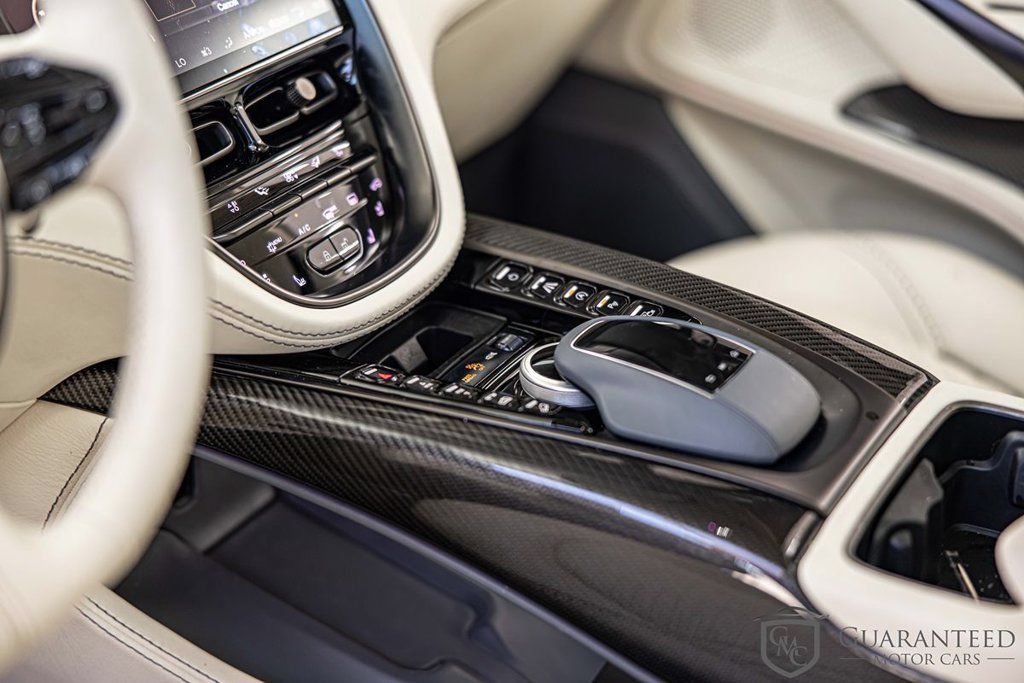 Used 2021 Aston Martin DBX AWD/4WD image 23