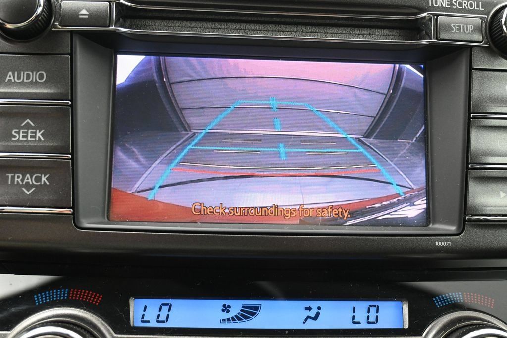 Used 2013 Toyota RAV4 Limited AWD/4WD image 22