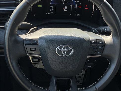 Certified 2025 Toyota Camry SE image 11