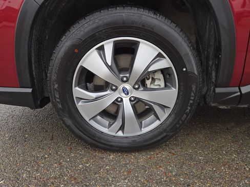 Certified 2025 Subaru Ascent Premium w/ Premium Package image 10