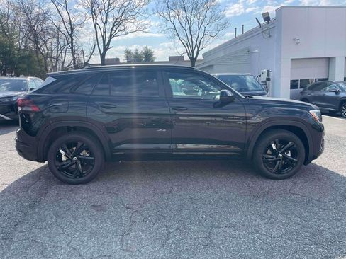 New 2026 Volkswagen Atlas Cross Sport SEL R-Line image 5